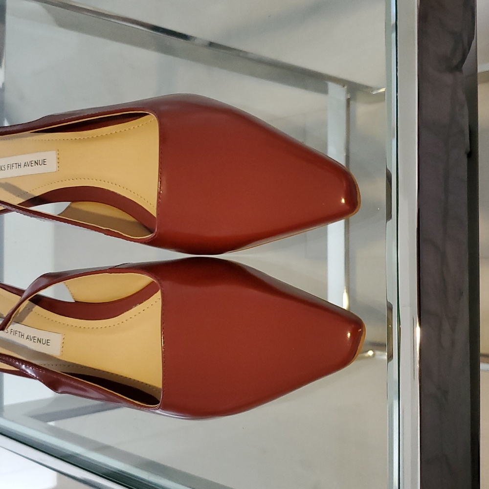 Saks Fifth Ave Patent Leather Wine kittenHeel slingback shoe Size 6 like new WOB - Picture 3 of 8